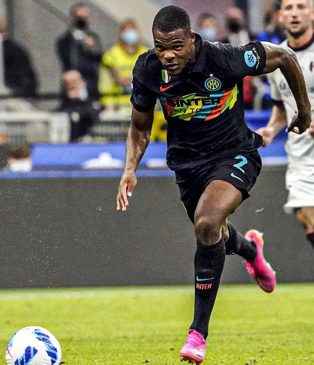 供更多实力, 岁的门将被